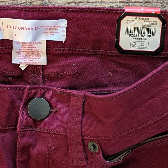 No boundaries burgundy jeans  5 - Picture 3 of 5